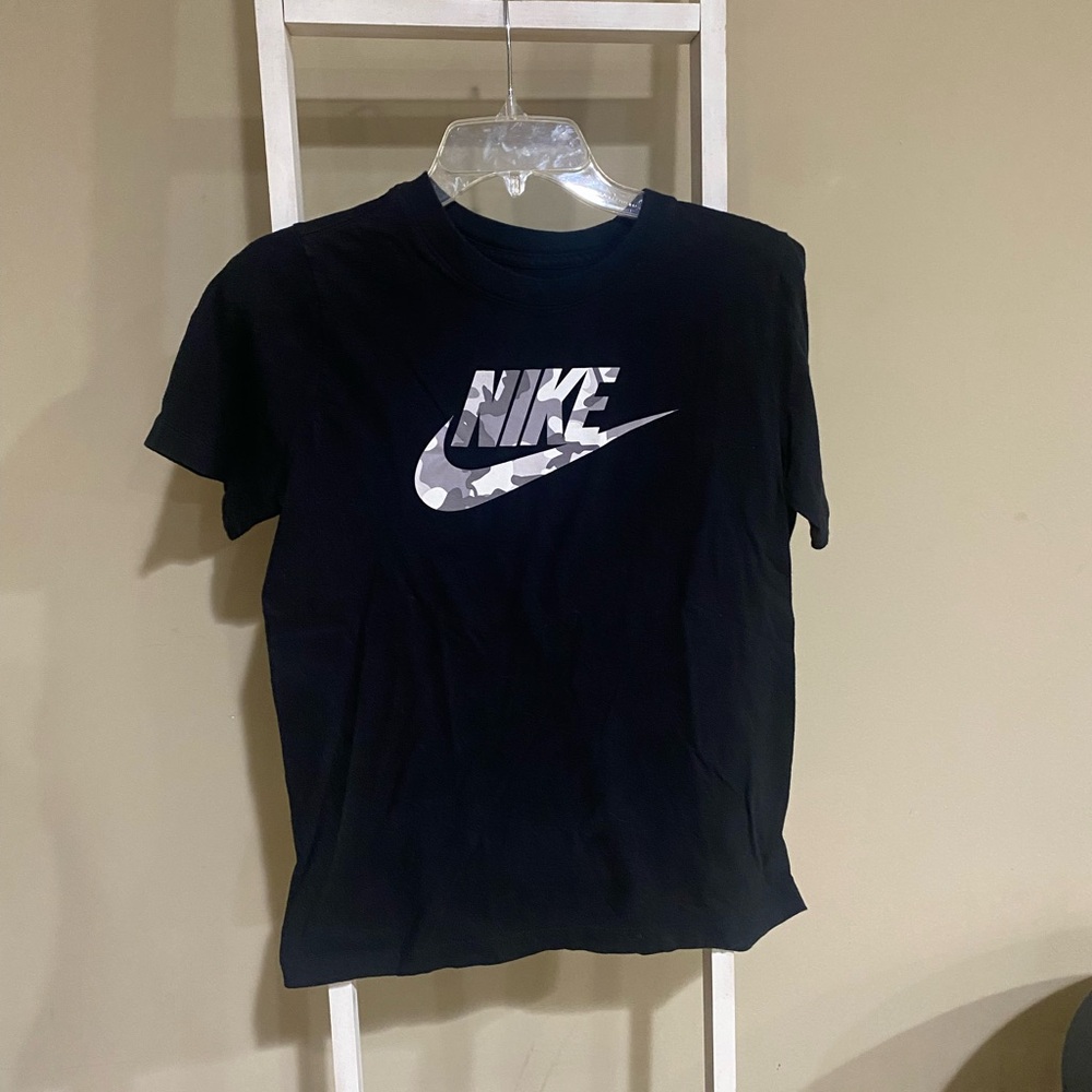 Nike Black Tee with Camouflage Logo- kids XL-#68
